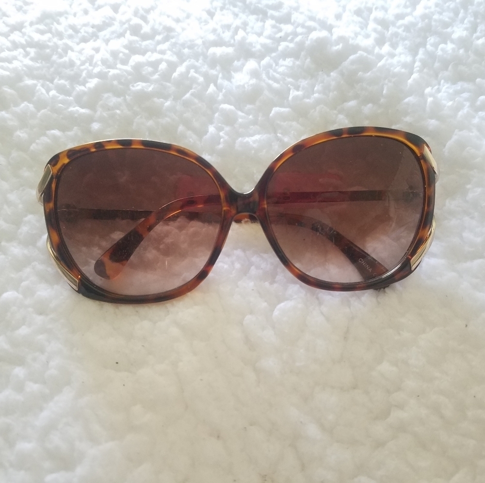 Steve Madden sunnies
